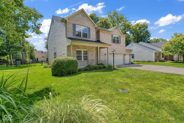6127 Maple Branch Place, Indianapolis, IN 46221, photo 3 of 38