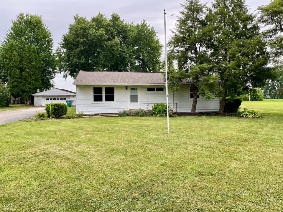 78 W Us Highway 136, Lizton