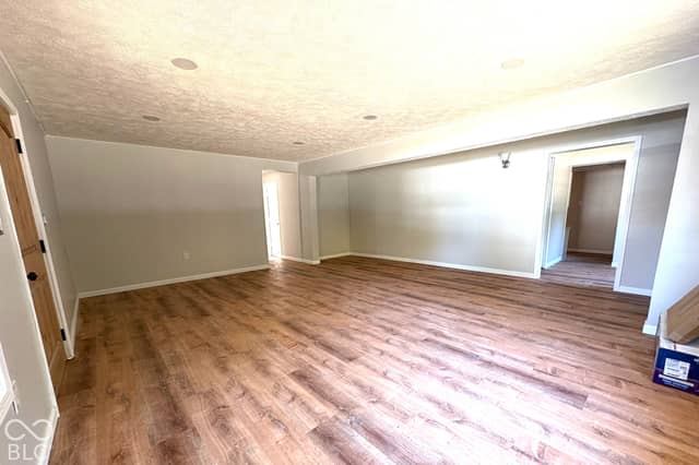 209 W Walnut Street, Waynetown, IN 47990, photo 5 of 27