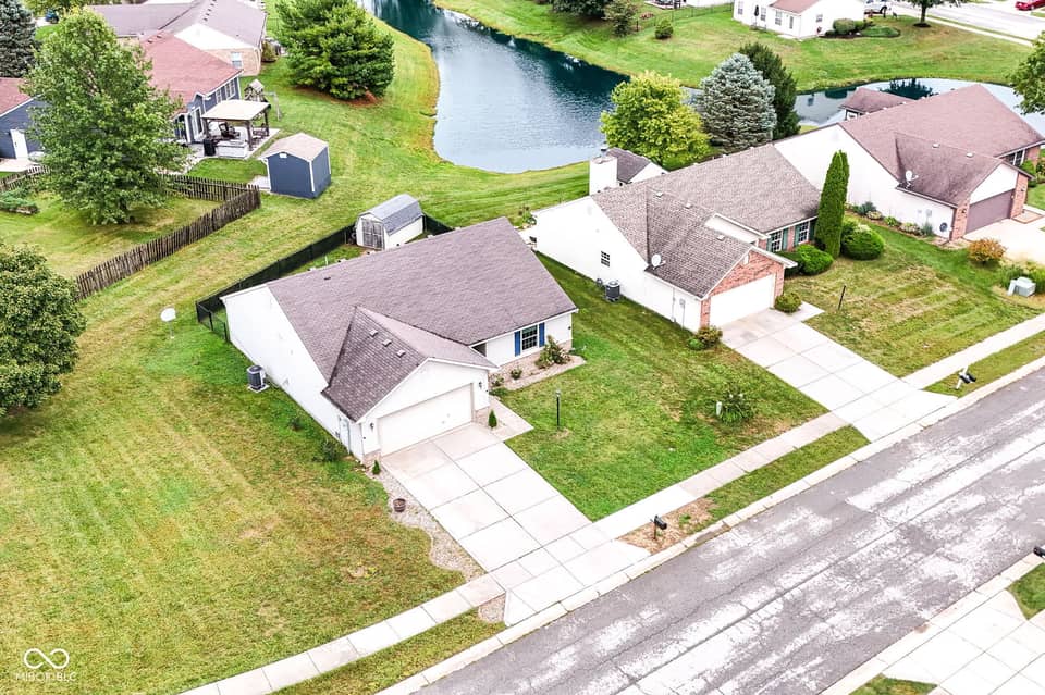 133 Brixton Woods West Drive, Pittsboro, IN 46167, photo 1 of 35
