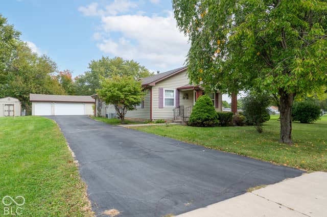 1504 E 22nd Street, Muncie, IN 47302, photo 3 of 29