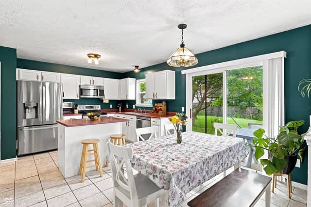 10615 Regis Court, Indianapolis, IN 46239, photo 5 of 33