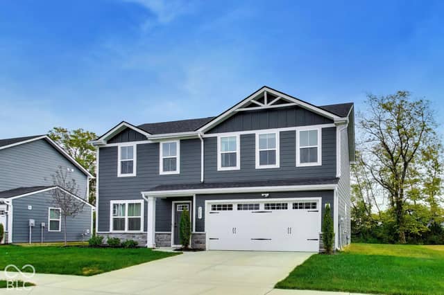 2289 Holiday Creek Drive, Whitestown, IN 46075, photo 3 of 26