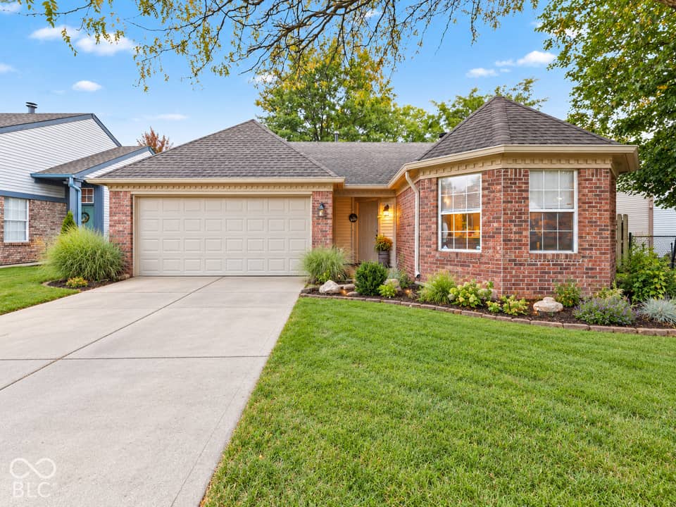218 Lake Point Lane S, Greenwood, IN 46142, photo 1 of 28