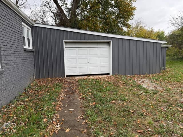 2304 E County Road 700 N, Muncie, IN 47303, photo 3 of 11