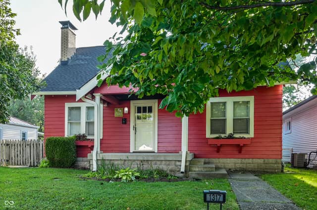 1317 Wallace Avenue, Indianapolis, IN 46201, photo 3 of 24