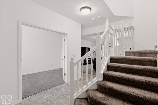 1927 Cobbett Drive, Avon, IN 46123, photo 4 of 37