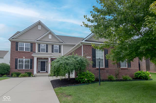 12330 Twyckenham Drive, Fishers, IN 46037, photo 4 of 53