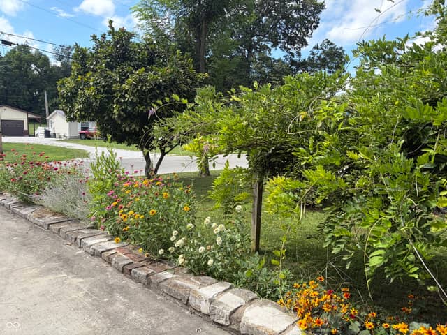 702 NW 2nd Street, Washington, IN 47501, photo 4 of 31