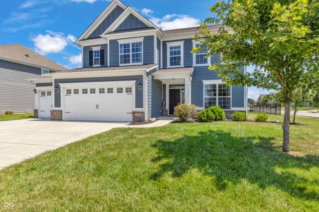 9875 Gallop Lane, Fishers, IN 46040, photo 3 of 20