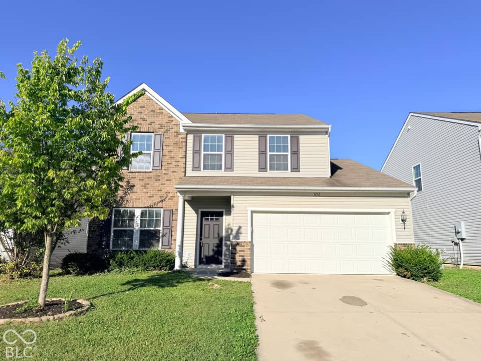 652 Classic Lane, Greenwood, IN 46143, photo 1 of 25