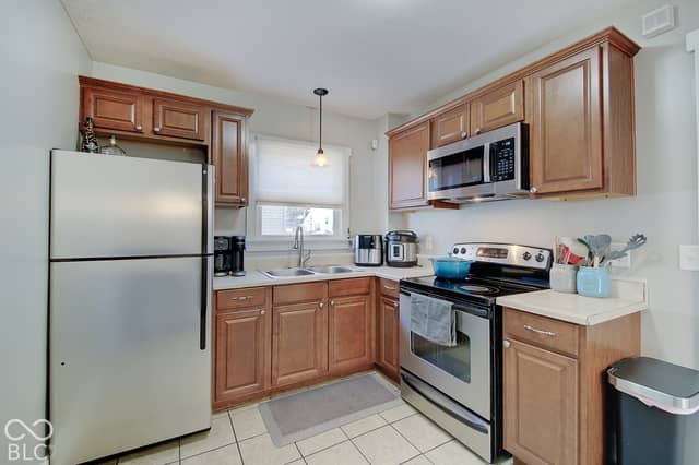 611 E 30th Street, Indianapolis, IN 46205, photo 3 of 34