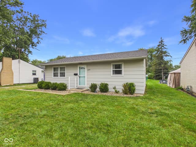 302 W Van Buren Street, Alexandria, IN 46001, photo 2 of 18