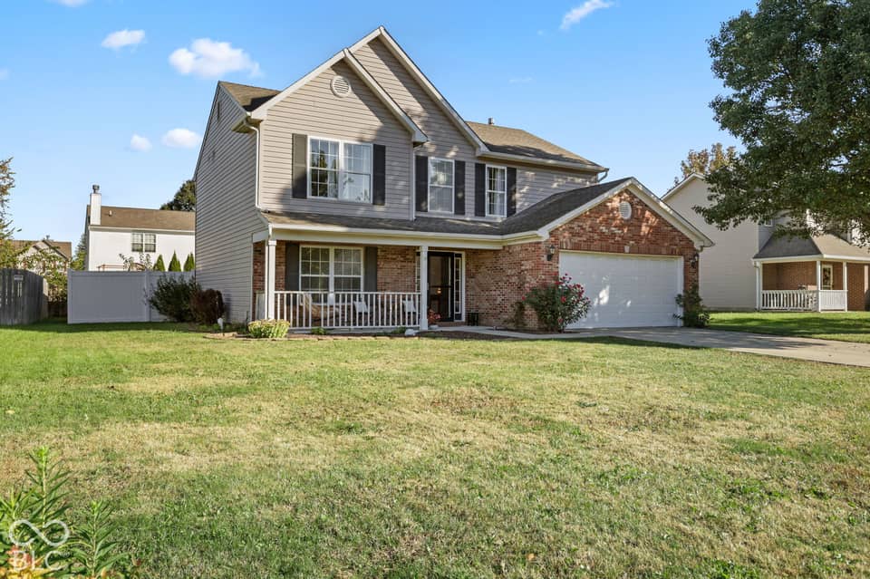 492 Acorn Drive, Whiteland, IN 46184, photo 1 of 42