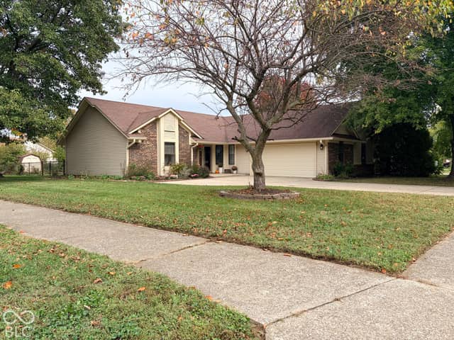 6316 Muirfield Way, Indianapolis, IN 46237, photo 4 of 36