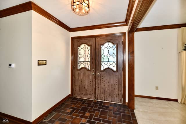 3190 Greensview Drive, Greenwood, IN 46143, photo 4 of 76