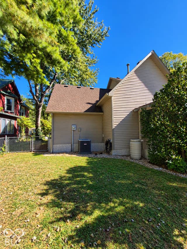 876 S Home Avenue, Franklin, IN 46131, photo 5 of 30
