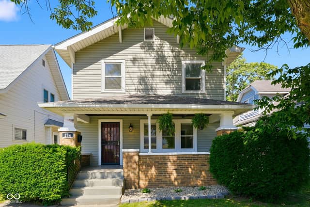 274 N Mount Street, Indianapolis, IN 46222, photo 2 of 27