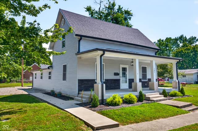 107 W College Street, North Vernon, IN 47265, photo 3 of 48