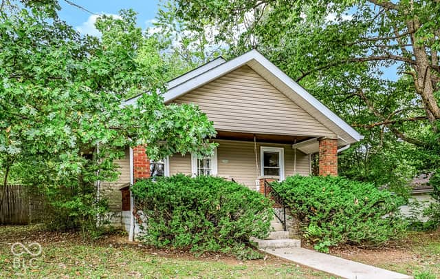 2312 S Ford Avenue, Bloomington, IN 47403, photo 3 of 42