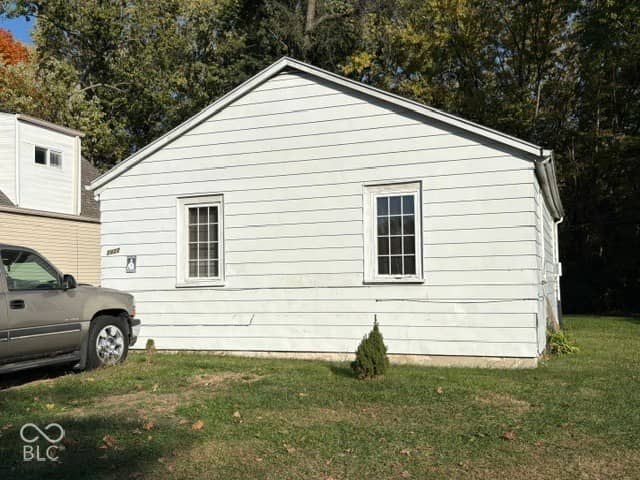 2422 Hendricks Street, Anderson, IN 46016, photo 2 of 6