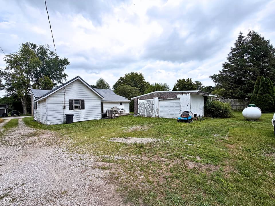 104 E Main Street, Darlington, IN 47940, photo 1 of 11