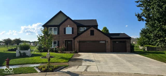 5026 Clay Creek Lane, Plainfield, IN 46168, photo 3 of 43