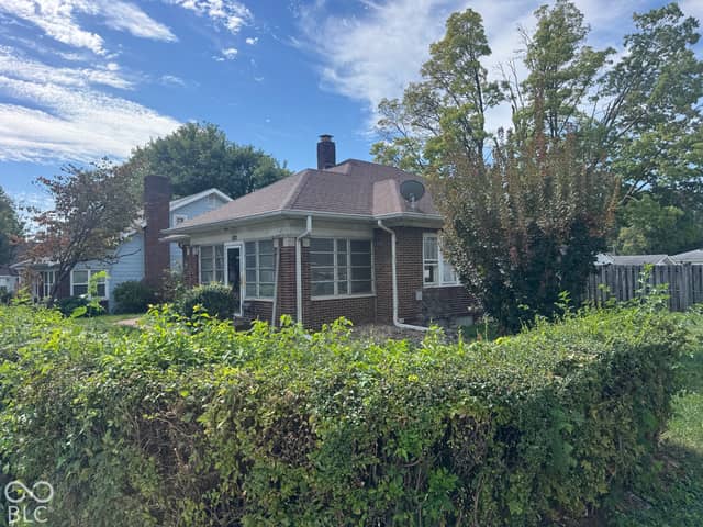 2804 S Illinois Street, Indianapolis, IN 46225, photo 4 of 18