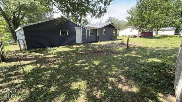7555 S Haven Court, Indianapolis, IN 46217, photo 3 of 2
