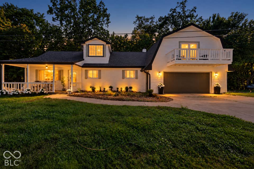 5739 Paradise Drive, Martinsville