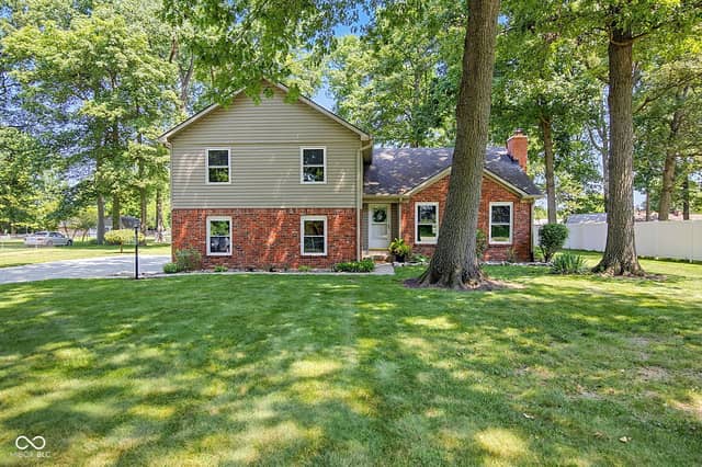 1336 S Heron Drive E, New Palestine, IN 46163, photo 3 of 67