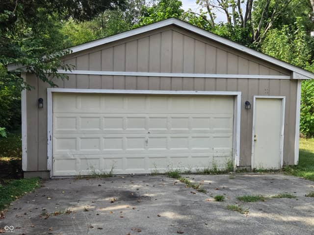 222 N Eaton, Indianapolis, IN 46219, photo 4 of 15