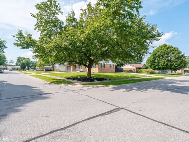 100 Merlin Drive, Franklin, IN 46131, photo 5 of 64