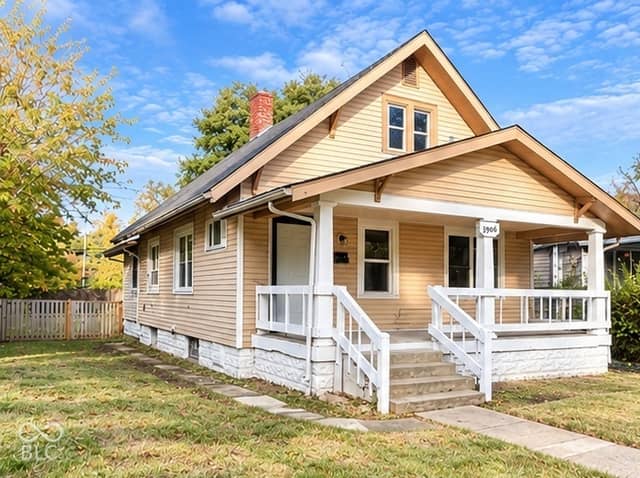 3906 N Tacoma Avenue, Indianapolis, IN 46205, photo 3 of 39