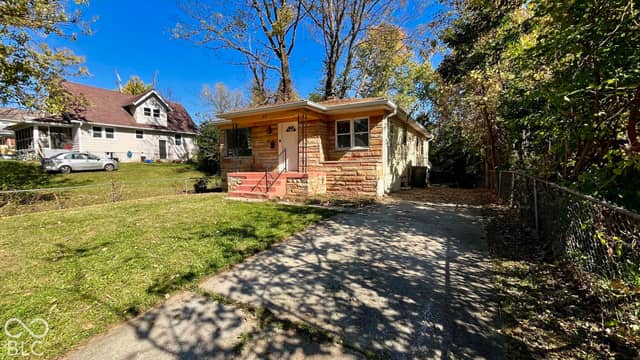 3537 N Gale Street, Indianapolis, IN 46218, photo 3 of 28