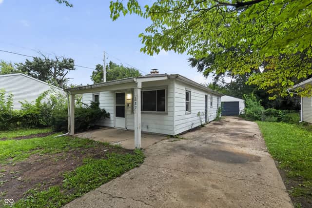 2821 S Fleming Street, Indianapolis, IN 46241, photo 2 of 10