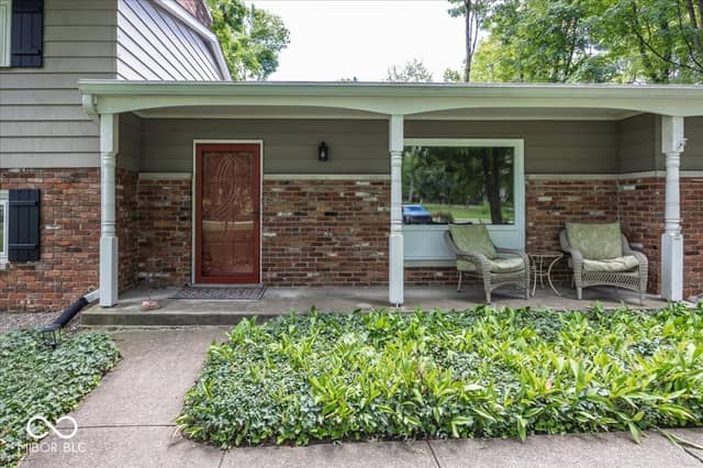 9317 Sherwood Lane, Indianapolis, IN 46240, photo 3 of 27