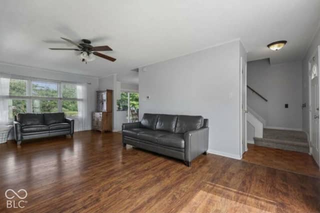 8465 Summertree Lane, Indianapolis, IN 46256, photo 5 of 23