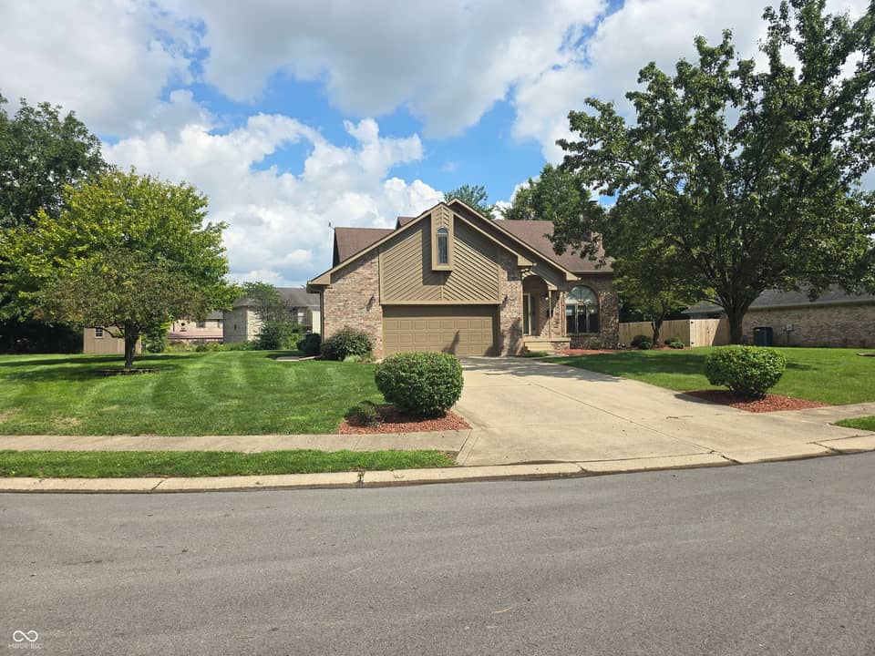 903 Corey Lane, Plainfield