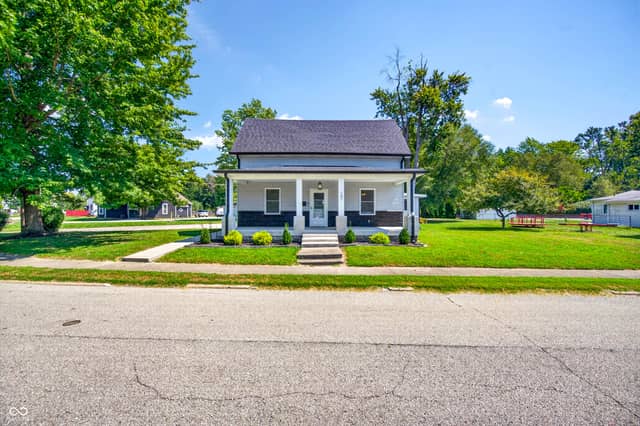 107 W College Street, North Vernon, IN 47265, photo 4 of 48