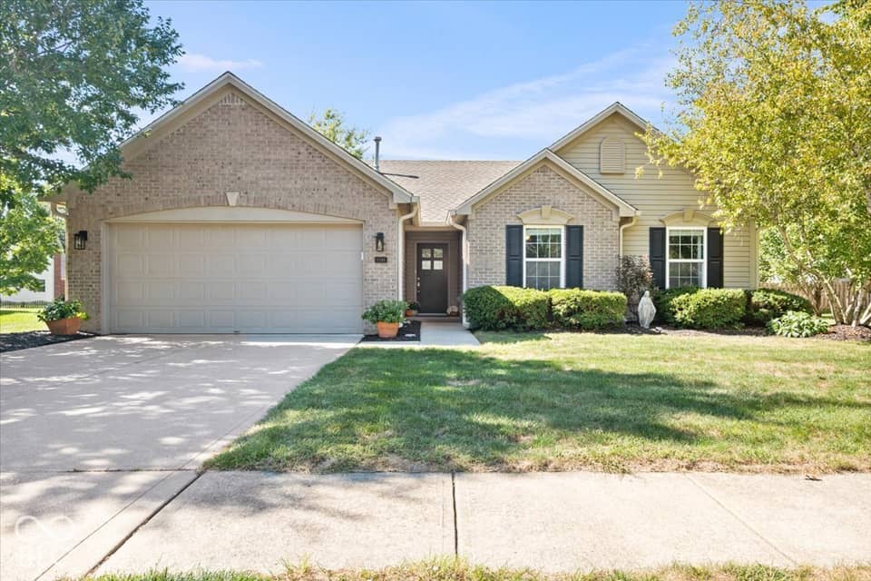 9348 N Bayfield Drive, McCordsville, IN 46055, photo 1 of 36