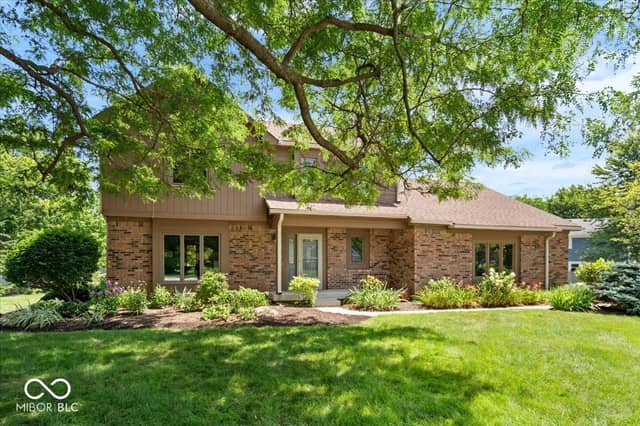 13749 Langley Court, Carmel, IN 46032, photo 4 of 50