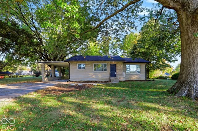 4062 W Broadway Avenue, Bloomington, IN 47404, photo 4 of 34