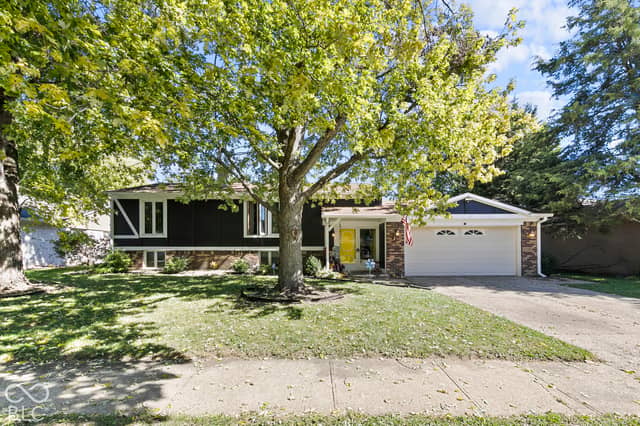 3435 Summerfield Drive, Indianapolis, IN 46214, photo 2 of 16