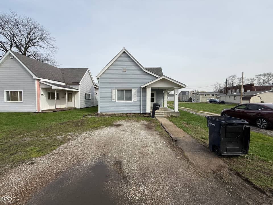 1636 S B Street, Elwood