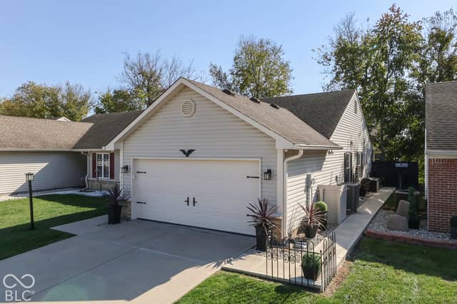 1313 Long Shore Drive, Indianapolis, IN 46217, photo 4 of 47