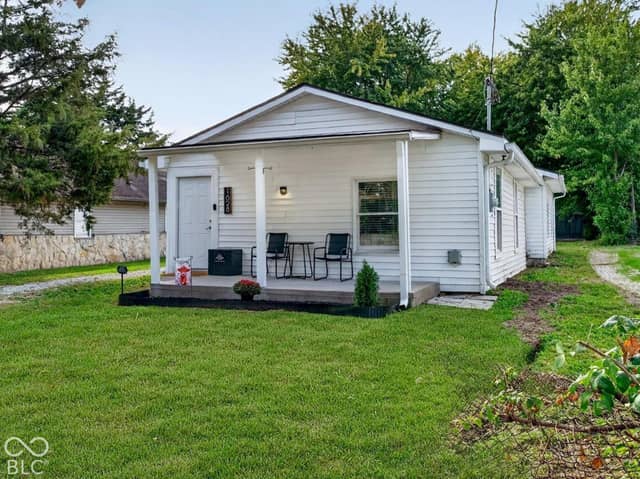 1628 Beulah Avenue, Indianapolis, IN 46241, photo 3 of 30