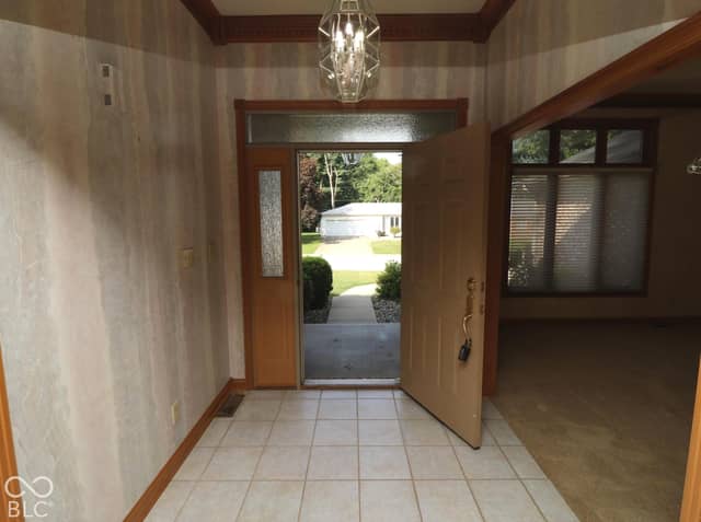 447 Greenacres Drive, Crawfordsville, IN 47933, photo 4 of 36