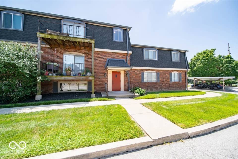 315 Elmead Court #1016, Greenwood