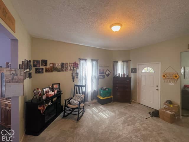 413 N East Street, Greenfield, IN 46140, photo 4 of 30